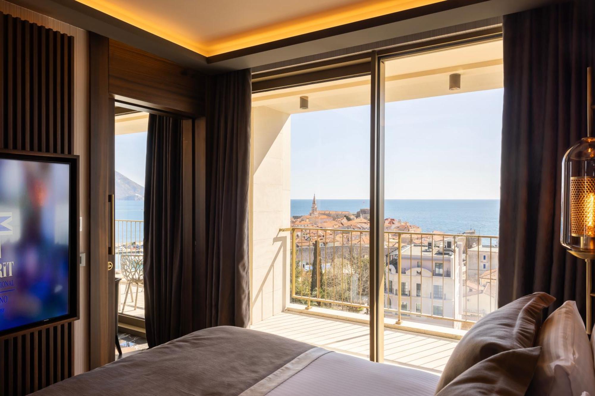 Merit Starlit Hotel & Residences Budva Exteriér fotografie